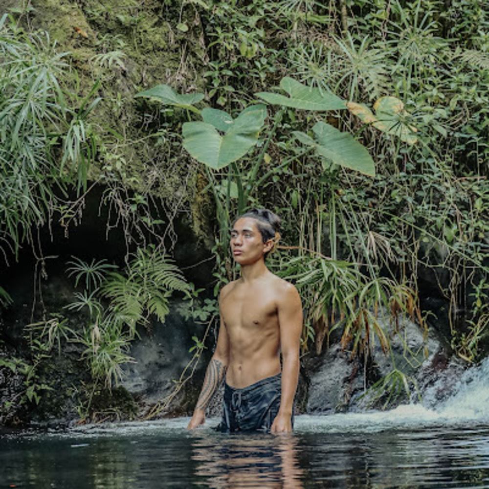 Meet your Posher, Elijah